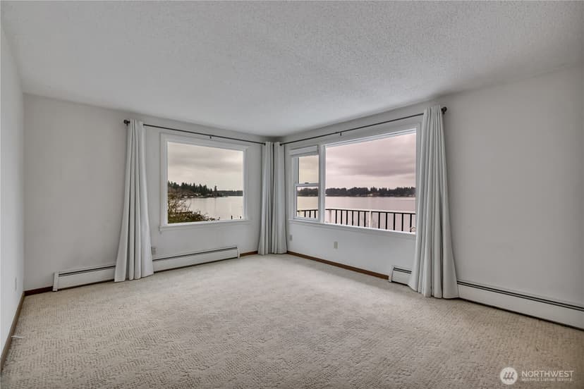 Property photo for 9832 American Avenue SW, Lakewood photo 8