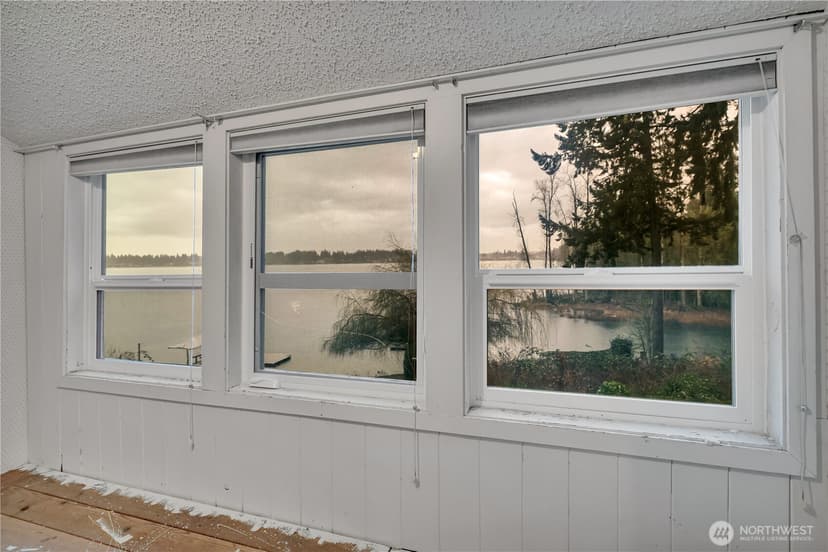 Property photo for 9832 American Avenue SW, Lakewood photo 18