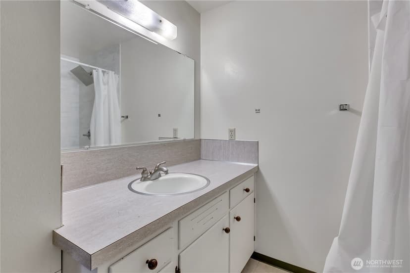 Property photo for 9832 American Avenue SW, Lakewood photo 22