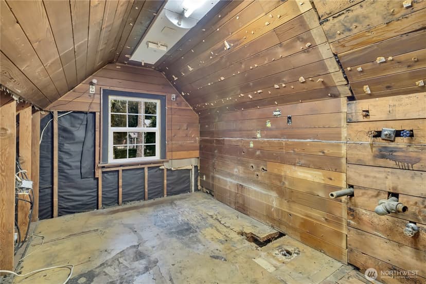 Property photo for 9832 American Avenue SW, Lakewood photo 19