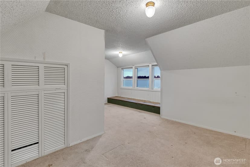 Property photo for 9832 American Avenue SW, Lakewood photo 17