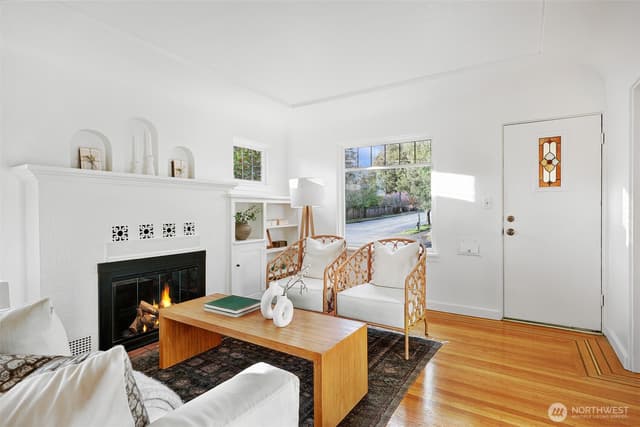 Property photo for 4001 NE 57th Street, Seattle photo 5