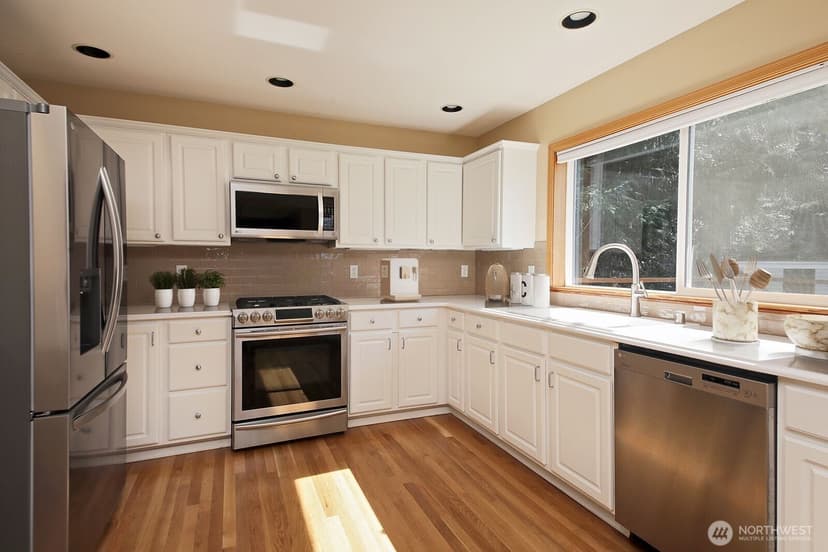 Property photo for 2876 Doc Savage Drive, Langley photo 16