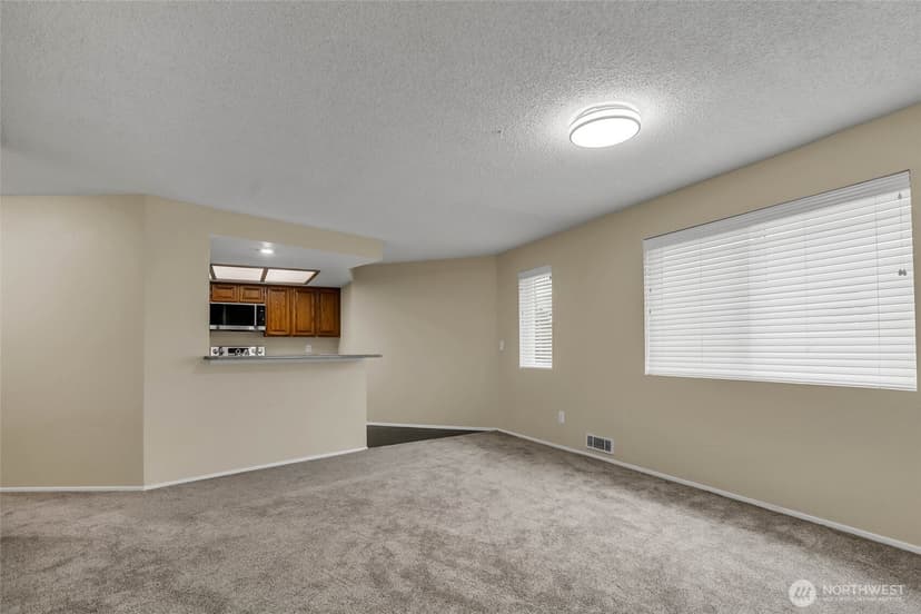 Property photo for 5000 California Avenue SW #406, Seattle photo 10