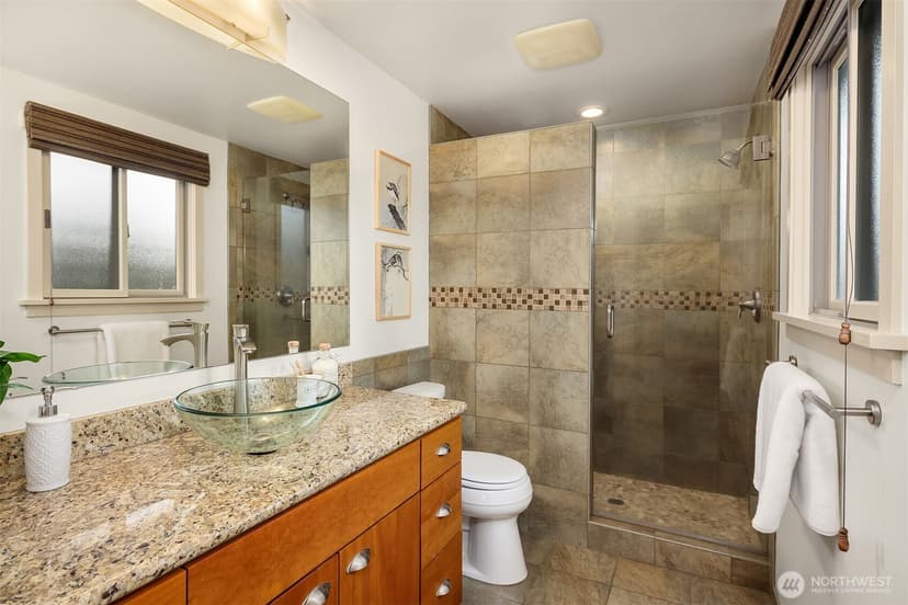 Property photo for 5829 112th Place NE, Kirkland photo 19