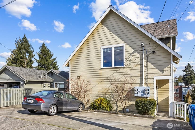 Property photo for 5907 40th Avenue SW #A, Seattle photo 17
