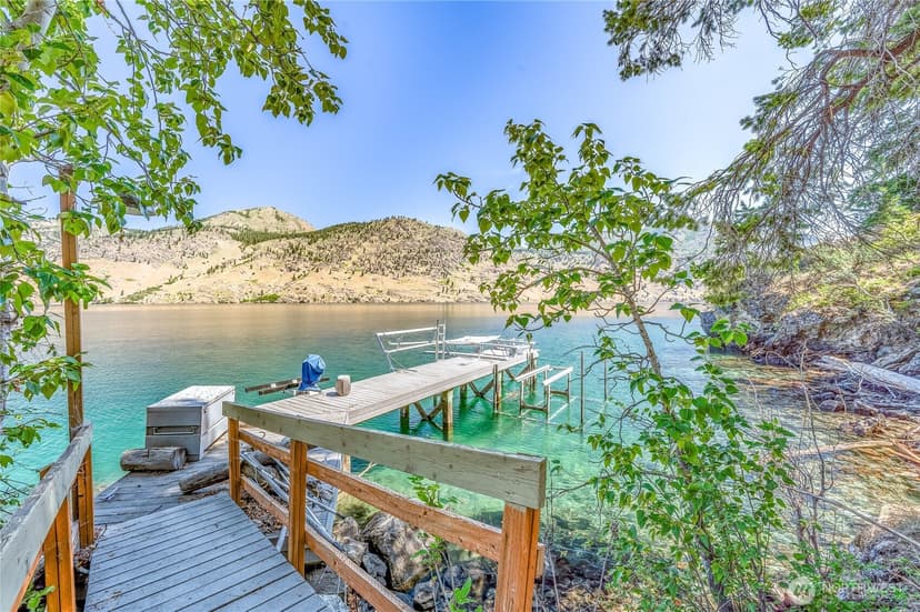 Property photo for 20000 S Lakeshore Road, Chelan photo 11