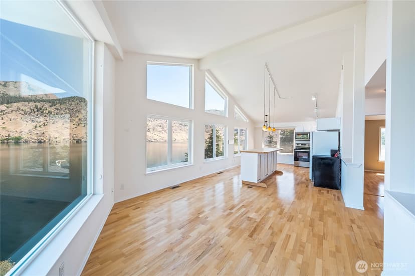 Property photo for 20000 S Lakeshore Road, Chelan photo 28