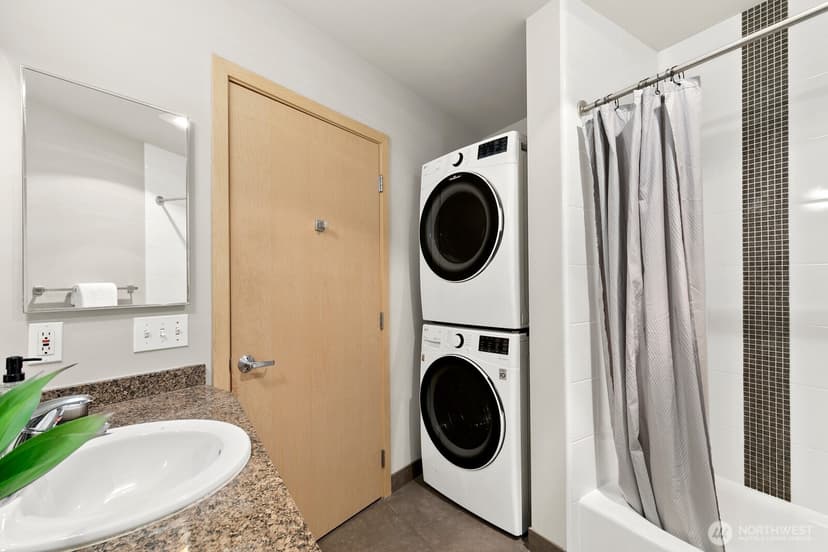 Property photo for 425 23rd Avenue S #A401, Seattle photo 16