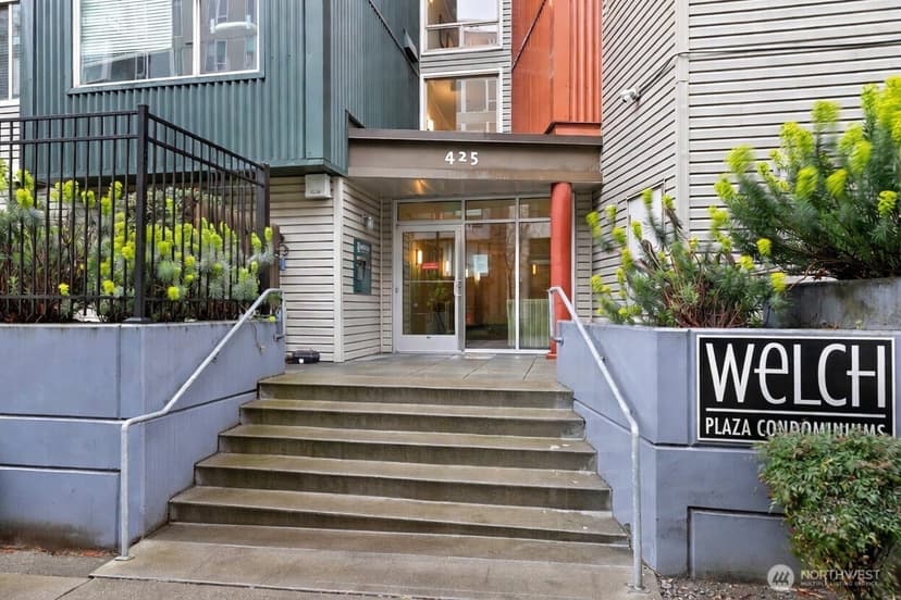 Property photo for 425 23rd Avenue S #A401, Seattle photo 2