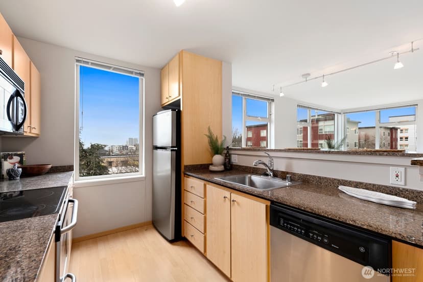 Property photo for 425 23rd Avenue S #A401, Seattle photo 9