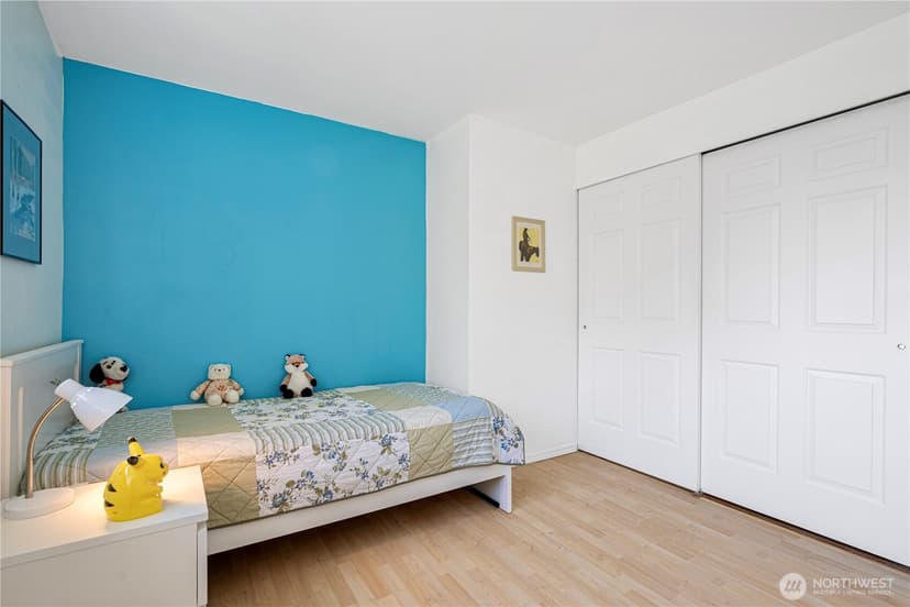 Property photo for 17050 Northup Way #5, Bellevue photo 12