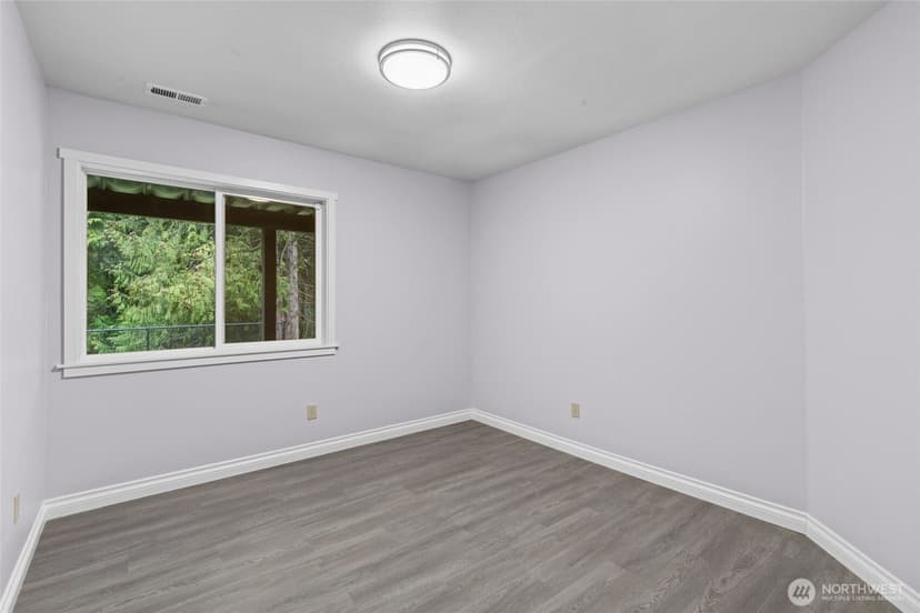 Property photo for 5909 164th Street SW, Lynnwood photo 28