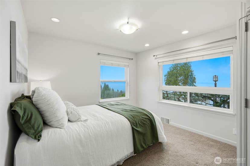 Property photo for 456 View Ridge Drive, Everett photo 22