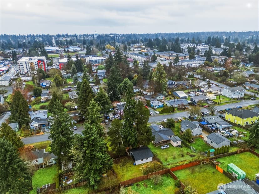 Property photo for 10731 18th Avenue SW, Seattle photo 8