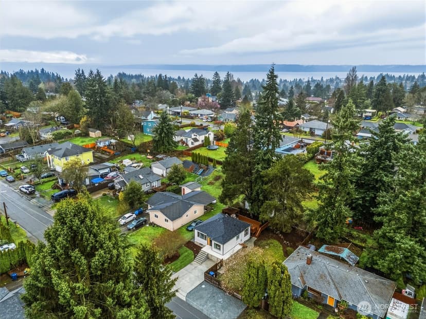 Property photo for 10731 18th Avenue SW, Seattle photo 6