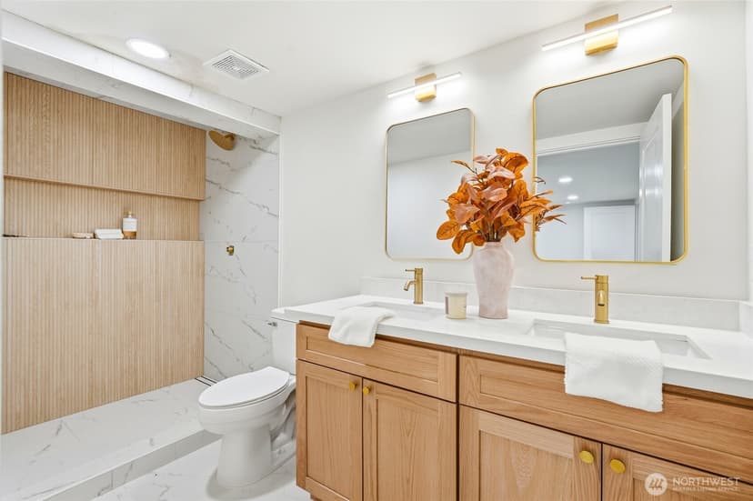 Property photo for 10731 18th Avenue SW, Seattle photo 28