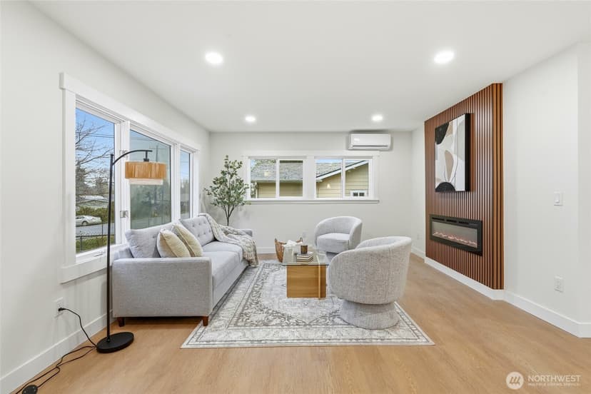Property photo for 10731 18th Avenue SW, Seattle photo 13