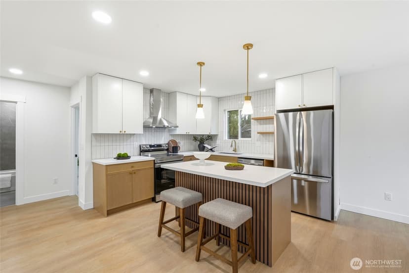 Property photo for 10731 18th Avenue SW, Seattle photo 15