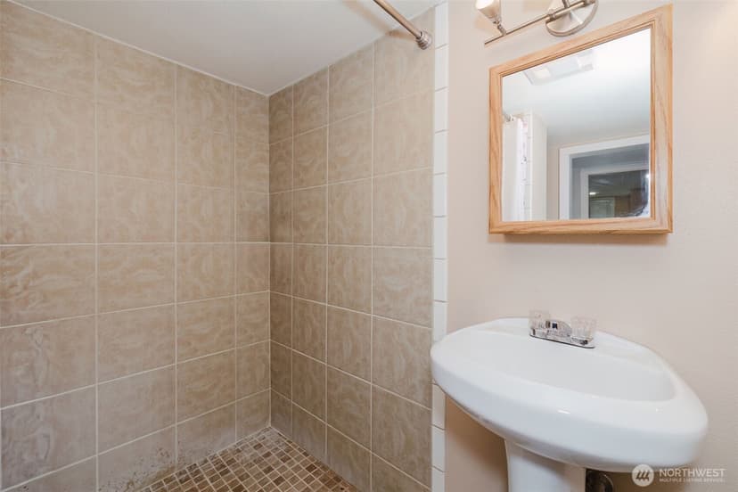 Property photo for 4013 N 14th Street, Tacoma photo 18