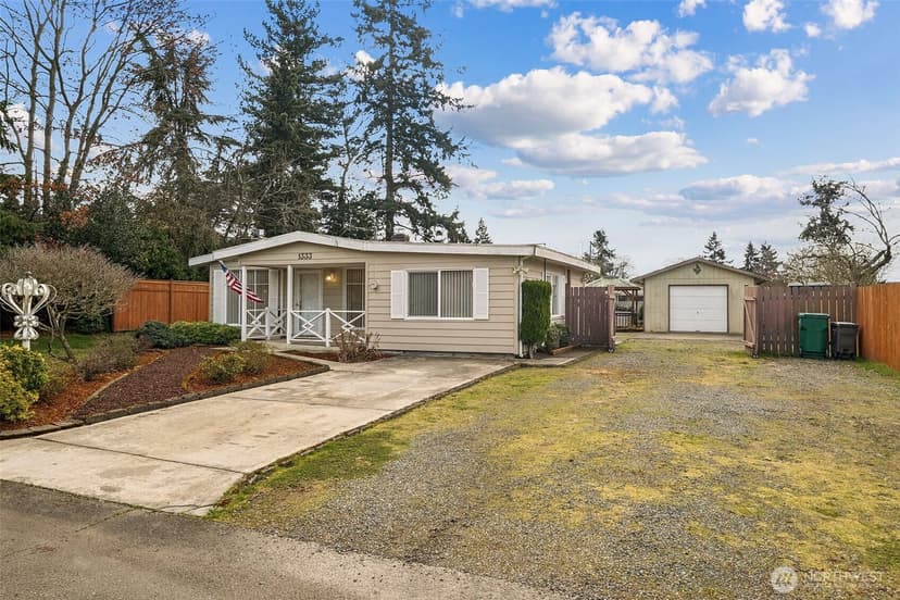Property photo for 1333 S 315th St, Federal Way photo 2