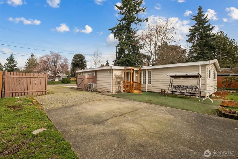 Property photo for 1333 S 315th St, Federal Way photo 21