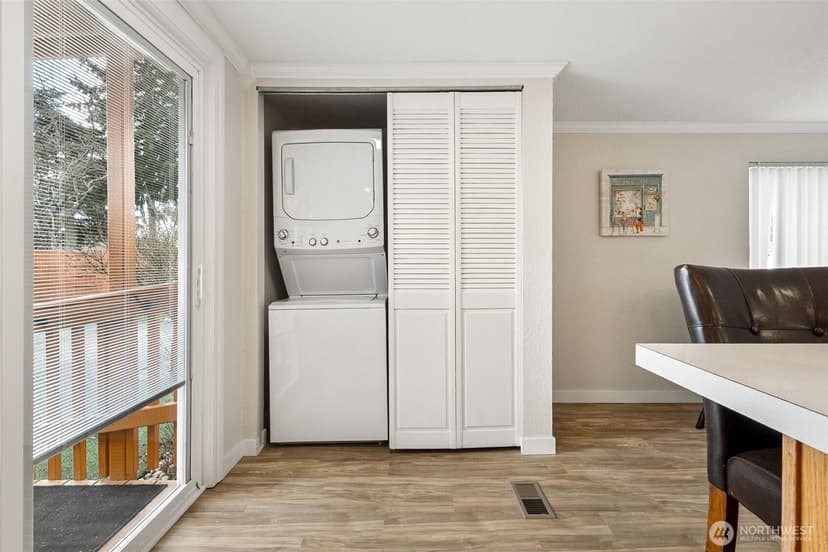Property photo for 1333 S 315th St, Federal Way photo 9