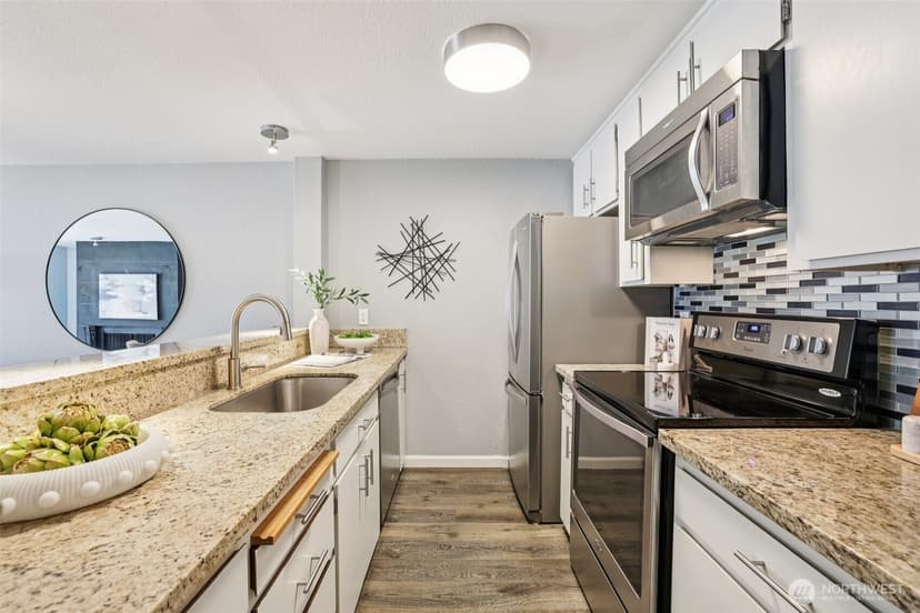 Property photo for 2219 14th Avenue W #304, Seattle photo 10
