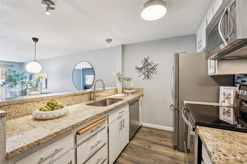 Property photo for 2219 14th Avenue W #304, Seattle photo 9