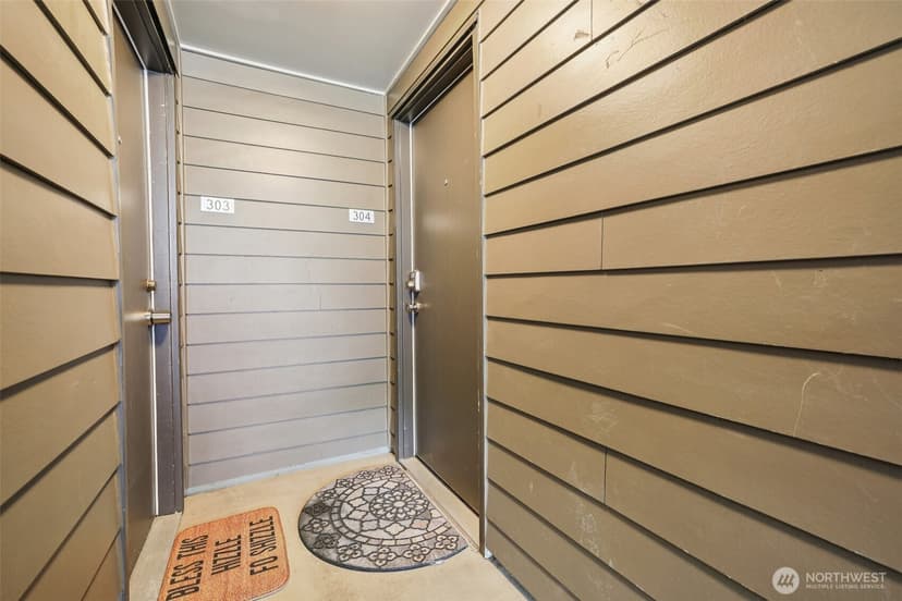 Property photo for 2219 14th Avenue W #304, Seattle photo 28