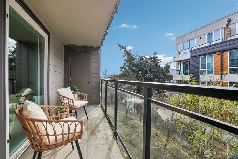 Property photo for 2219 14th Avenue W #304, Seattle photo 19