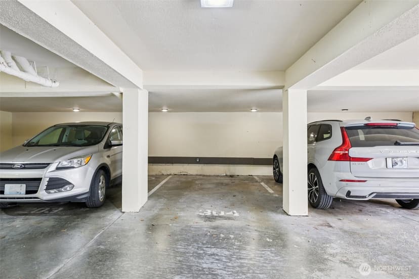 Property photo for 2219 14th Avenue W #304, Seattle photo 23
