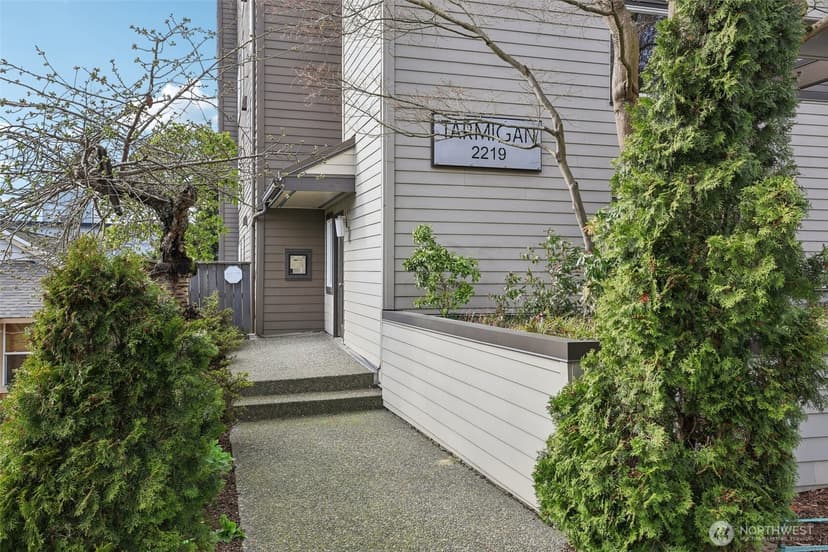 Property photo for 2219 14th Avenue W #304, Seattle photo 26