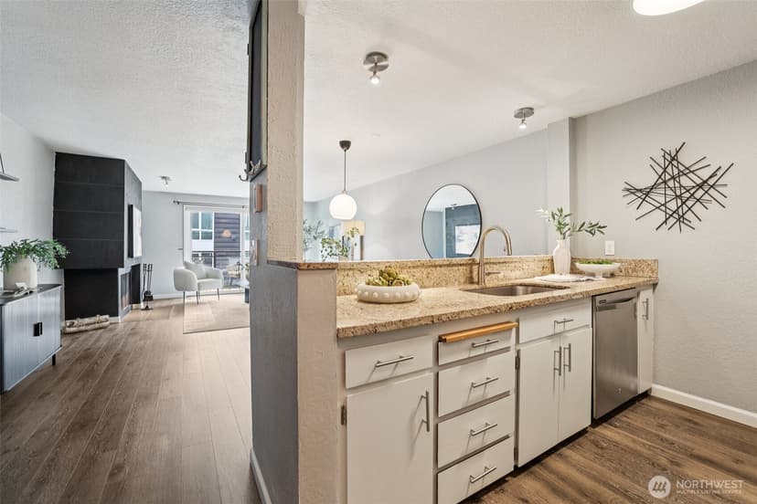 Property photo for 2219 14th Avenue W #304, Seattle photo 8