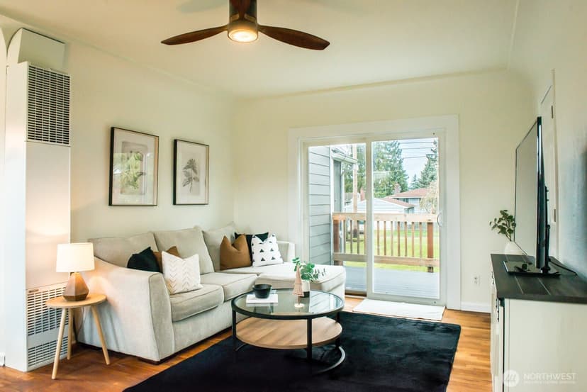 Property photo for 7028 Fawcett Avenue, Tacoma photo 4