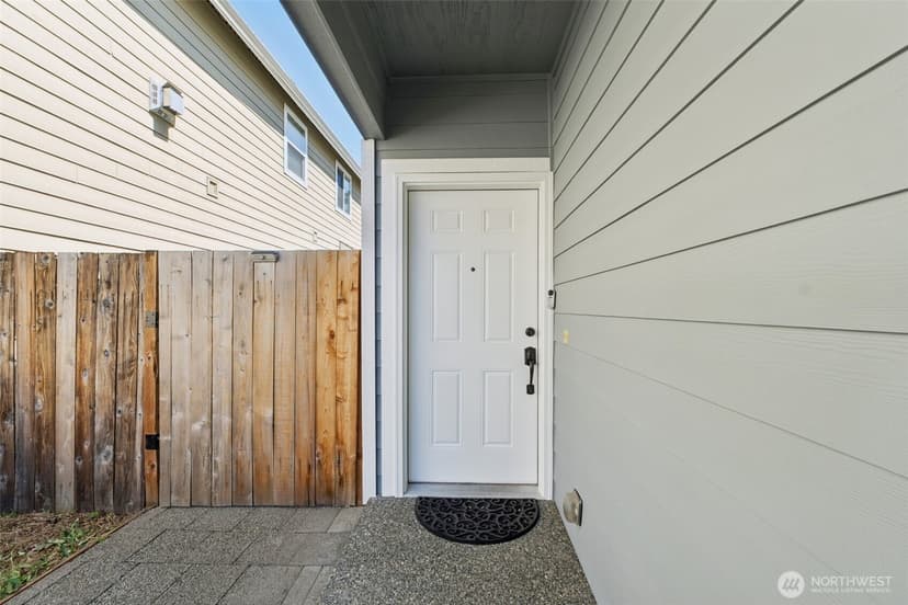 Property photo for 1500 Index Avenue NE, Renton photo 3