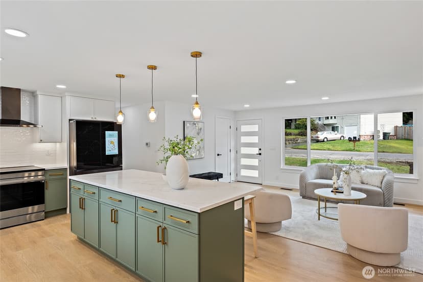 Property photo for 19628 Heinz Place, Lynnwood photo 8