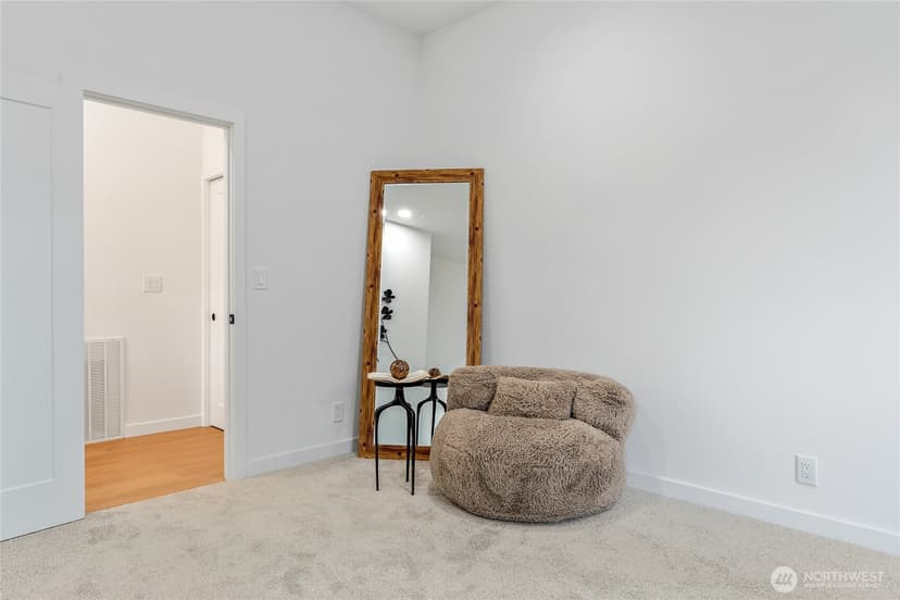 Property photo for 19628 Heinz Place, Lynnwood photo 28