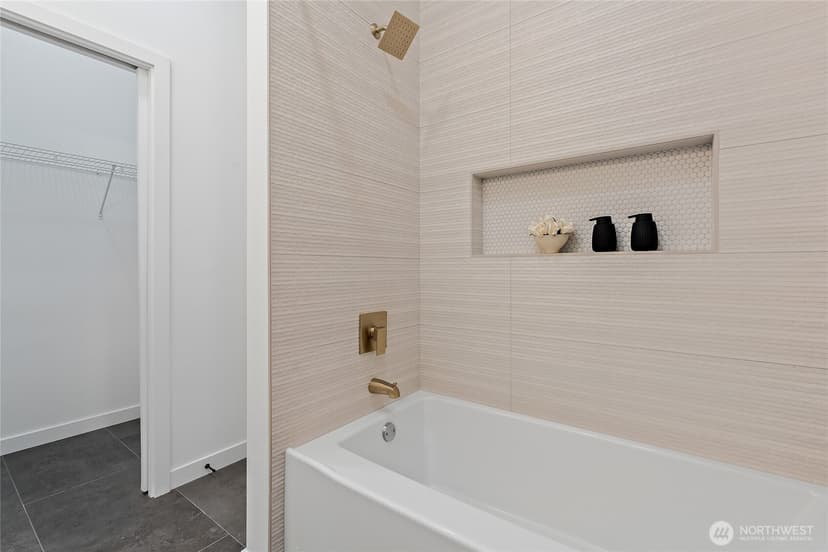 Property photo for 19628 Heinz Place, Lynnwood photo 30