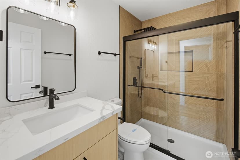 Property photo for 3233 NE 12th Street #201, Renton photo 8