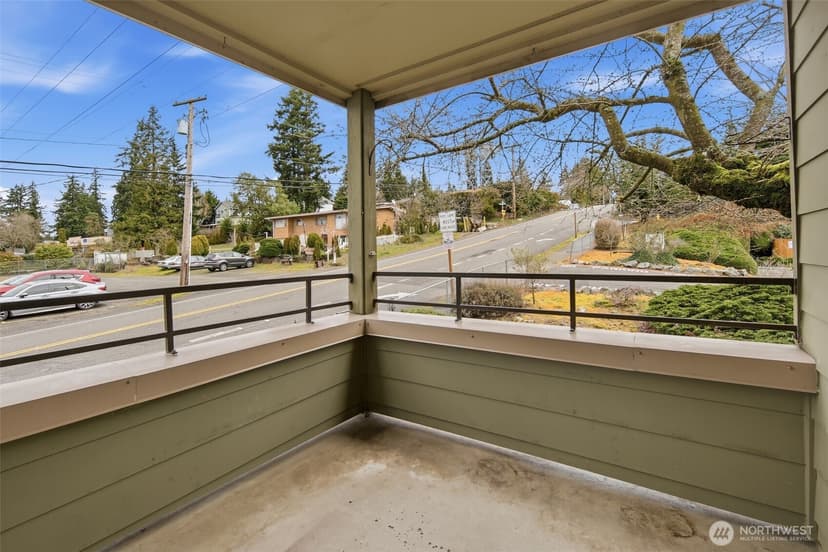 Property photo for 3233 NE 12th Street #201, Renton photo 15