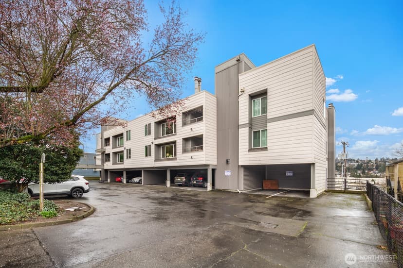 Property photo for 3609 14th Avenue W #207, Seattle photo 26