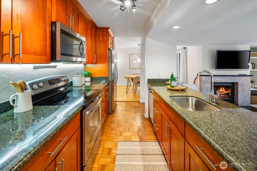 Property photo for 3609 14th Avenue W #207, Seattle photo 11