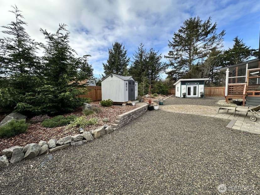 Property photo for 638 Rainbow Ct NE, Ocean Shores photo 20