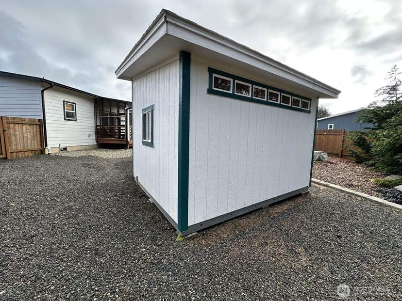 Property photo for 638 Rainbow Ct NE, Ocean Shores photo 24