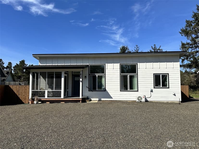 Property photo for 638 Rainbow Ct NE, Ocean Shores