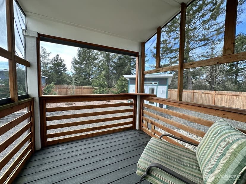 Property photo for 638 Rainbow Ct NE, Ocean Shores photo 19
