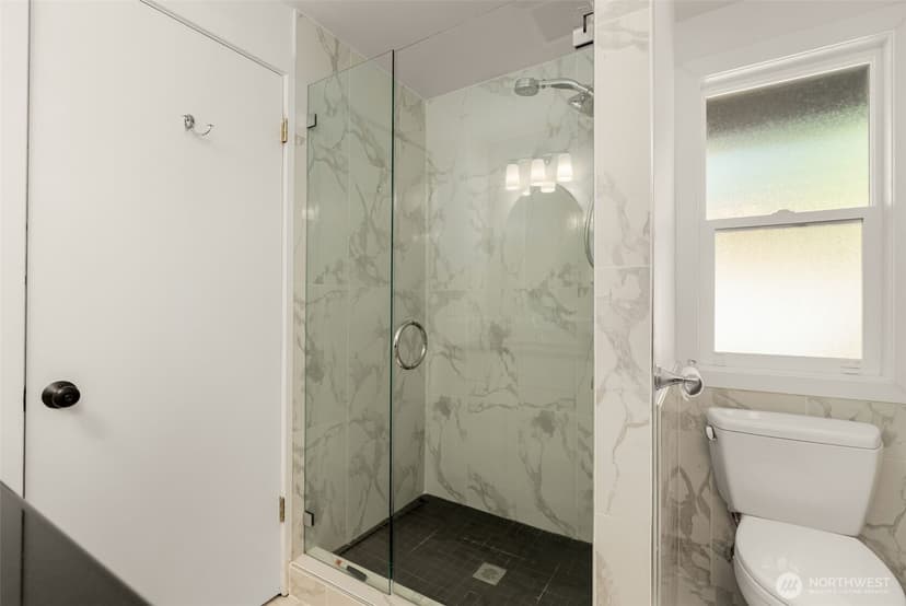 Property photo for 4478 142nd Avenue SE, Bellevue photo 23