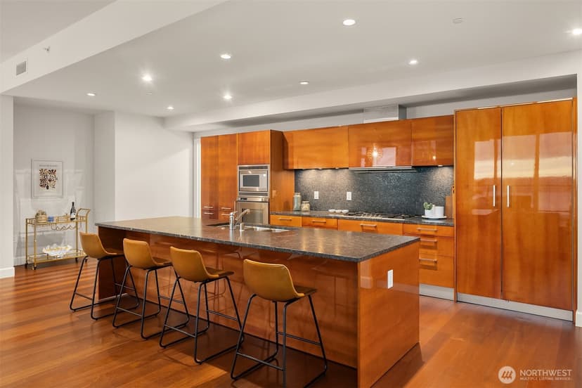 Property photo for 1920 4th Avenue #2702, Seattle photo 6