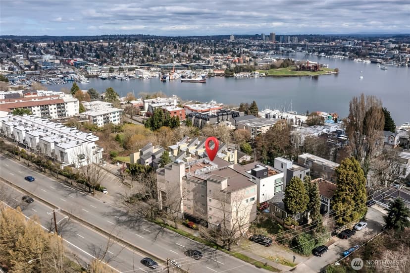 Property photo for 559 McGraw Street #201, Seattle photo 26